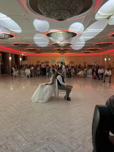 DJ/Wodzirej "Kriss" Agencja Weselno/eventowa „Ekstra-Zabawa.pl” Krzysztof Chrust